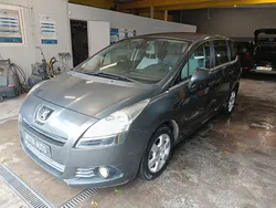 5008 1.6 HDi FAP Confort Pack 7pl