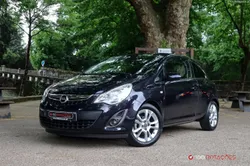 Opel Corsa 1.2 Black Edition - Poucos km