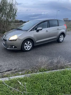 Peugeot e-5008 1.6 e-Hdi Allure