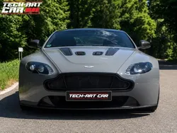 Aston Martin V12 Vantage S FACELIFT / FULL CARBONE / FREINS CERAMIQUE / CUIR BI-COLOR / UNIQUE