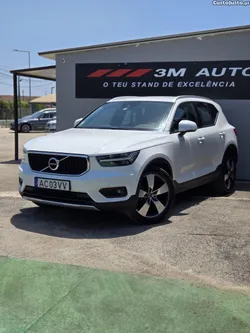 Volvo XC40 1.5 T2 Momentum