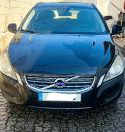 Volvo V60 D2
