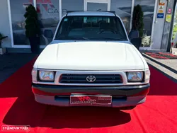 Toyota Hilux 2.4 D LN145LPM CD Cx Met