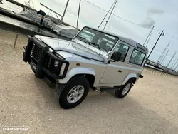 Land Rover Defender 90 SW 2.5 Td5 SE