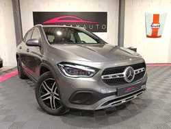 MERCEDES GLA 200 d 8G-DCT Progressive Line / Etat NEUF