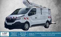 Renault Trafic 1° Main 32.333HT 2.0 dci 145cv Nacelle France Elévateur Grand confort Tél/Clim/Rég...