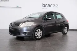Toyota Auris 1.33 VVT-i Active