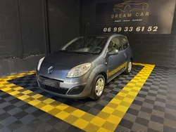 Renault Twingo 2 1.2i 75cv
