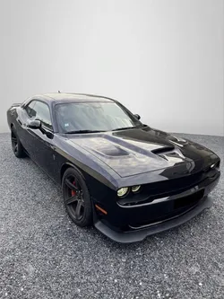 Dodge challenger srt HELLCAT v8 717 ch 6,2 l Française