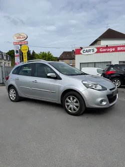 Renault Clio 1.2i 75 tomtom 1ere main tres propre crit air 1