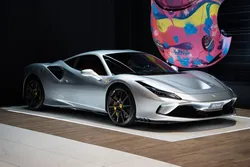 FERRARI I F8 Tributo I Atelier I V8 3.9L 720 ch I Carbone I Française