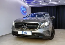 Mercedes GLA 220 d 4MATIC 7G-DCT • Caméra de recul • Hayon électrique • Sièges chauffants
