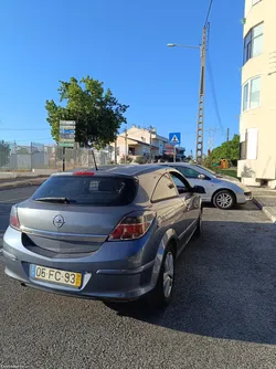 Opel Astra GTC 1.9 CDTI