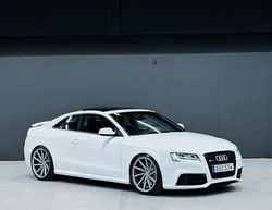 Audi RS5 Coupé 4.2 V8 FSI quattro S tronic / Bang & Olufsen Toit ouvrant Jantes Vossen 20"