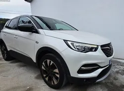 Opel Grandland X 1.2T 130 cv