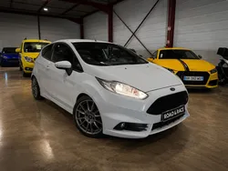 Fiesta 1.6 EcoBoost 200ch ST200 - Pack performance II - Régulateur / GPS / Keyless / Pack Sony / Recaro cuir chauffant ...