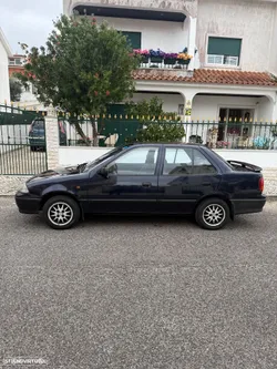 Suzuki Swift 1.3 GL Sedan