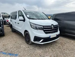"Accidenté" Renault Trafic III 2.0 DCi 150 Intens 9 Places / GA794