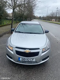 Chevrolet Cruze 1.7 LT