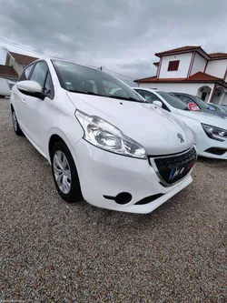 Peugeot 208 1.0