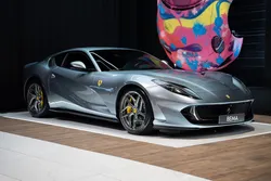 FERRARI 812 SUPERFAST 6.5 V12 800 | Malus Payé | Carbone + LED | Lift | Carbone | Caméras | À partir de 2 470 eur / mois