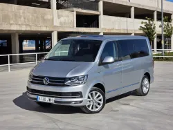 Volkswagen Caravelle Caravelle Comercial 2.0TDI BMT Comfortline L DSG 1