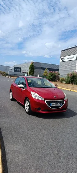 Peugeot 208 1.0vti 68 ch finition like