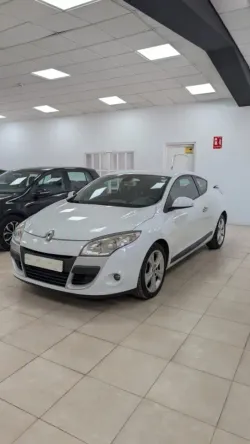 Renault Megane Coupé 1.9dCi Dynamique