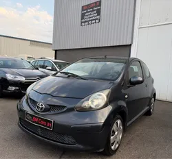 Toyota Aygo 1.0 Essence 68Ch Modèle Confort Seulement 93.612km Climatisé