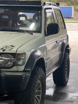 Mitsubishi Pajero GLS