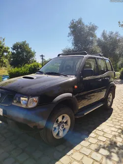 Nissan Terrano 2.7TD 125cv 5 lugares