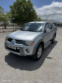 Mitsubishi L200 2.5 DI-D CD Invite AC