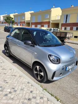 Smart ForFour EQ Business Solution
