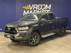 TOYOTA Hilux 2.4 D 150ch Légende - Entretien Toyota - CarPlay - Première main - Caméra de recul - attelage - Pneus tout terrain