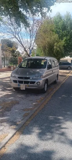 Hyundai H-1 2.5