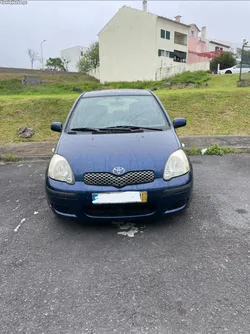Toyota Yaris 1.0 gasolina