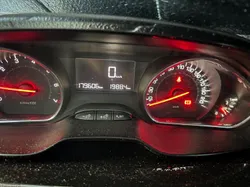 Peugeot 208 .