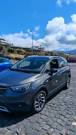 Opel Crossland X equipado