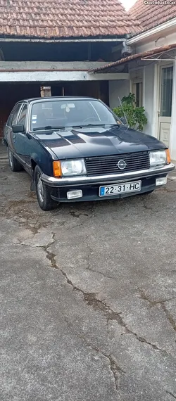 Opel Rekord Luxos