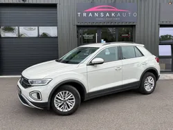 VOLKSWAGEN T-ROC 1.0 TSI 110 ch LIFE avec CARPLAY / RÉGULATEUR ADAPTATIF / KEYLESS / RADAR AV ET ARR