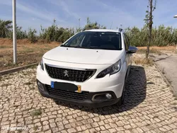 Peugeot 2008 1.2 PureTech Allure