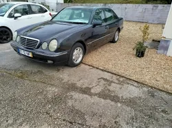 Mercedes-Benz E 290 290 Turbo Diesel (210 017)