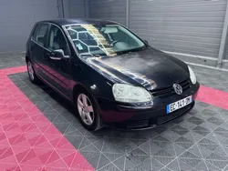 VOLKSWAGEN GOLF V 1.9TDI 105 clim uniquement pro sans CT