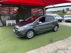 Peugeot 208 1.2 VTI |82 Cv |81 000 km's |Nacional