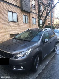 Peugeot 2008 1.2 PureTech Allure