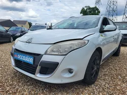Renaut megane 3 estate 1.5 dci 110 ch boite automatique