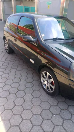 Renault Clio 1.4 16 v