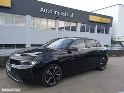 Opel Astra 1.2 T Elegance