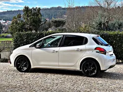 Peugeot 208 1.6 BlueHdi 2.L 100cv 12-2016 155.000klm Nacional