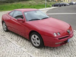 Alfa Romeo GTV 916